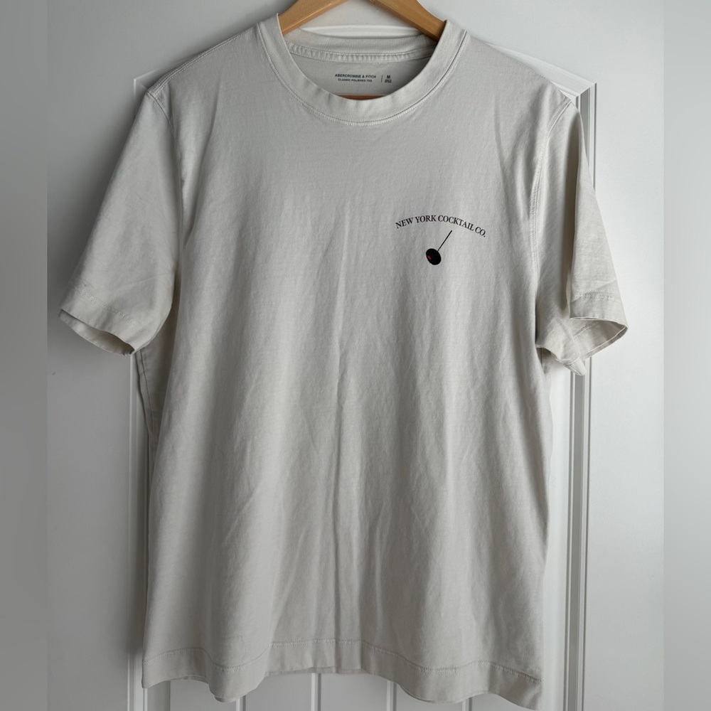 Abercrombie & Fitch Cream Short Sleeve Tee